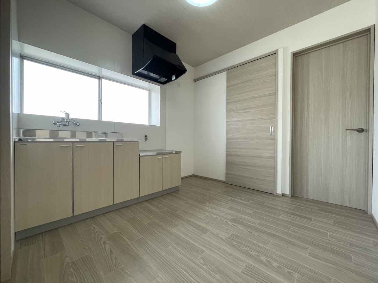 DKは6帖、水回りも交換済みです