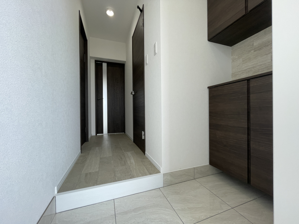 玄関は土間部分もゆったりしています