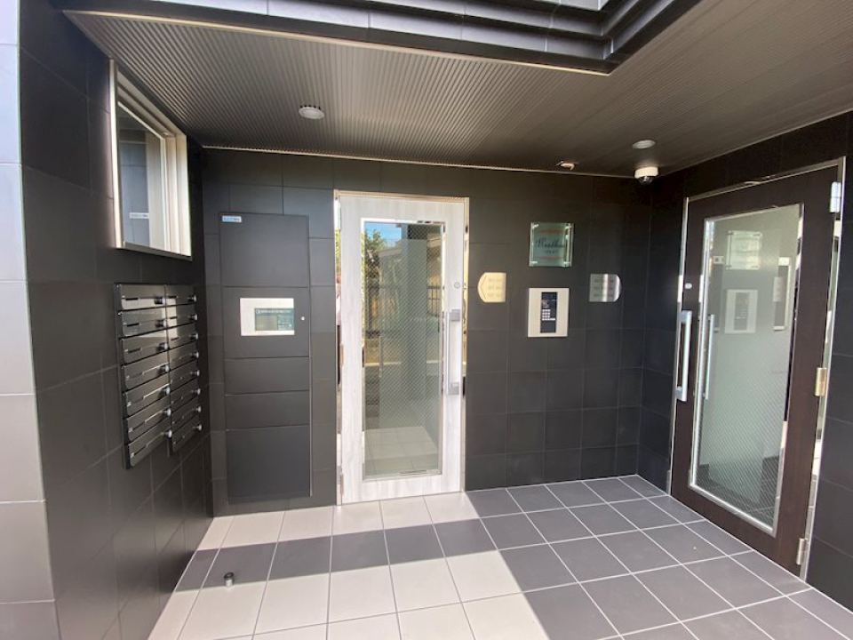 オートロックで不審者シャットアウト！！