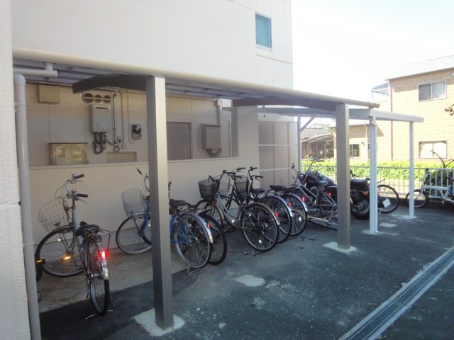 駐輪場あります