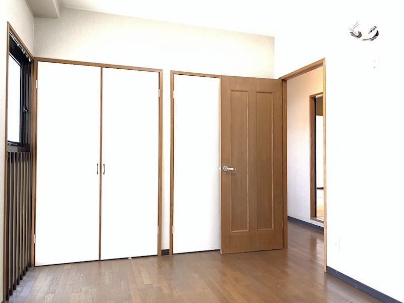 寝室にどうぞ♪