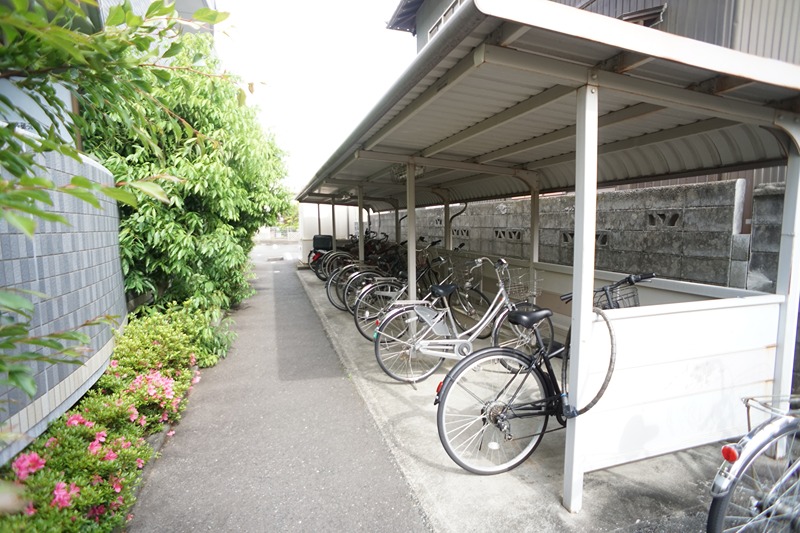 駐輪場あります