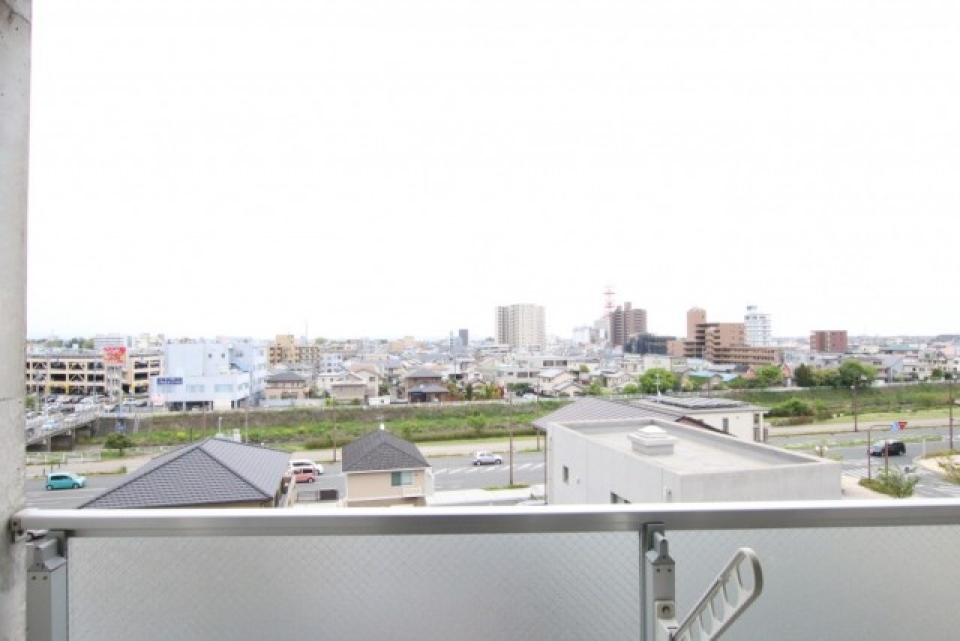バルコニーからの眺め。開放的。