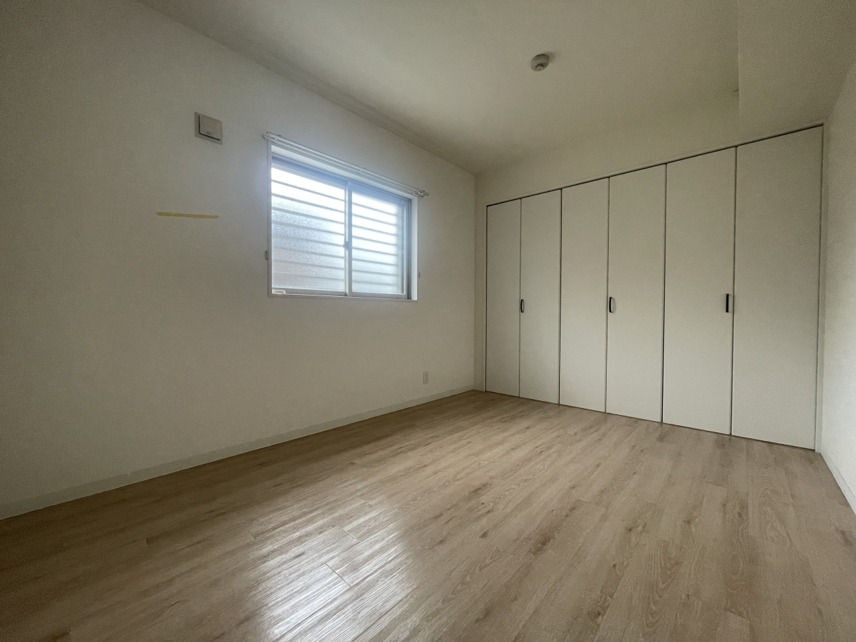 こちらは6帖の洋室