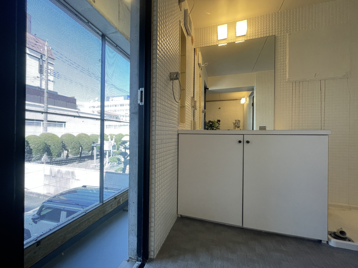 サービスバルコニー付き