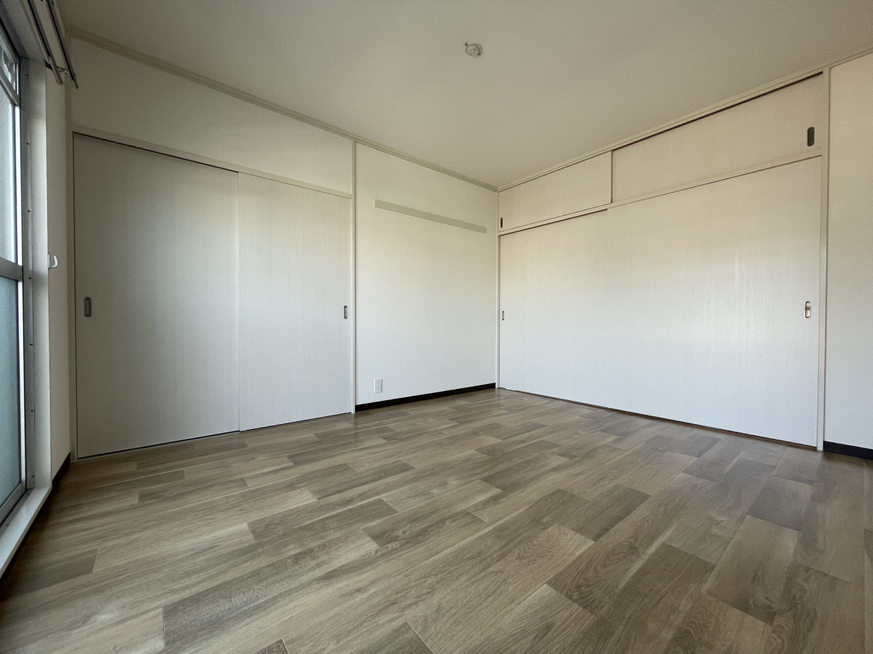 サービスバルコニーがついていて、収納がすごいんです