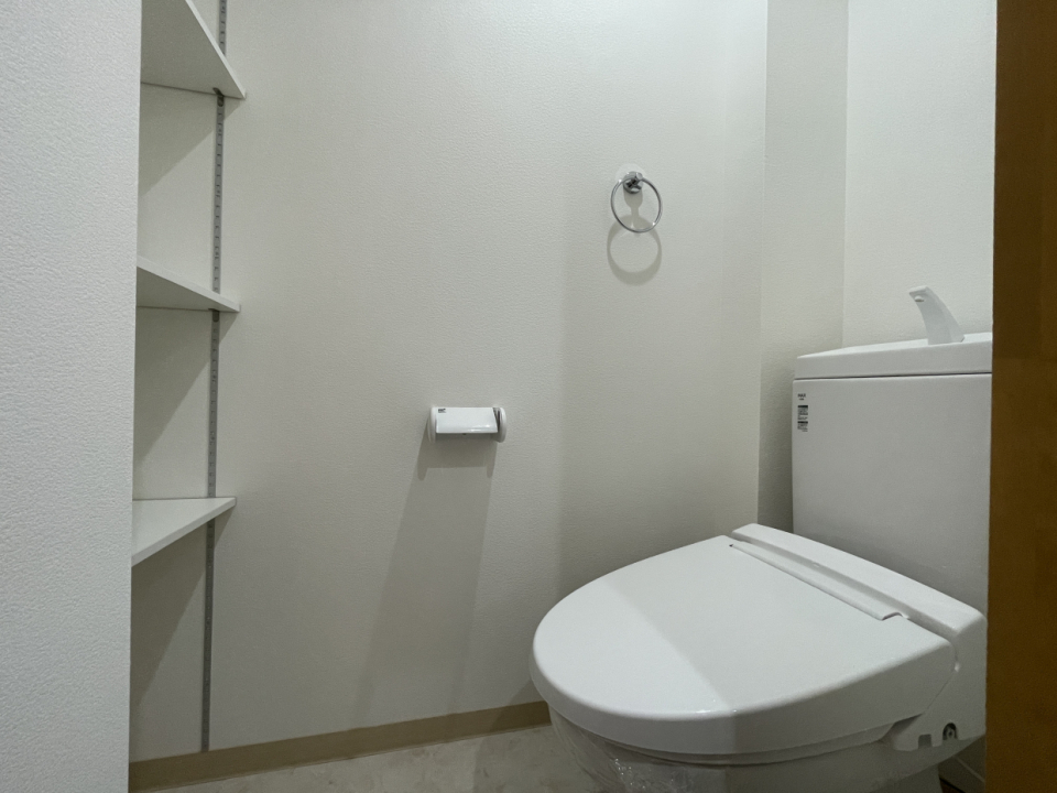 トイレ前の可動式収納がGOOD