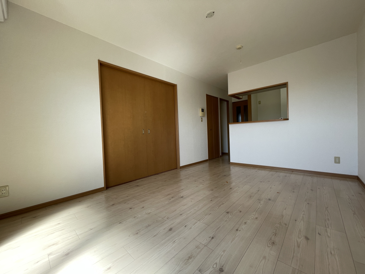 ナチュラルな内装がいいですね◎