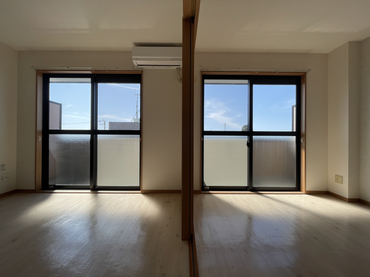 大きな掃き出し窓で日当たりGOOD◎