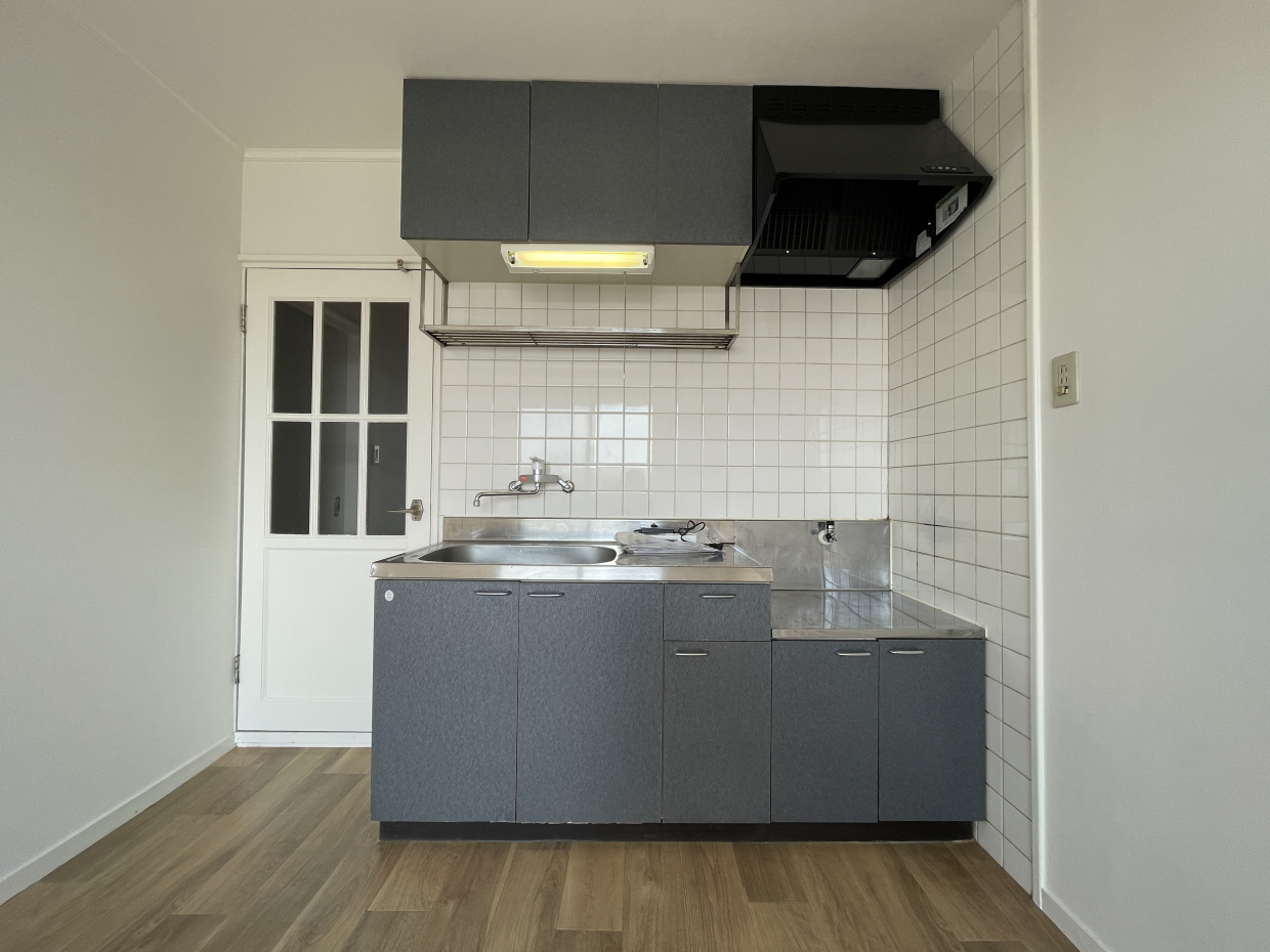 グレーキッチンも素敵