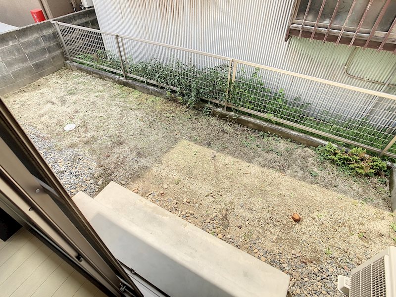 1階にはお庭付き！