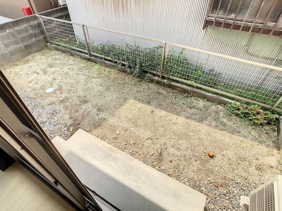 1階にはお庭付き！