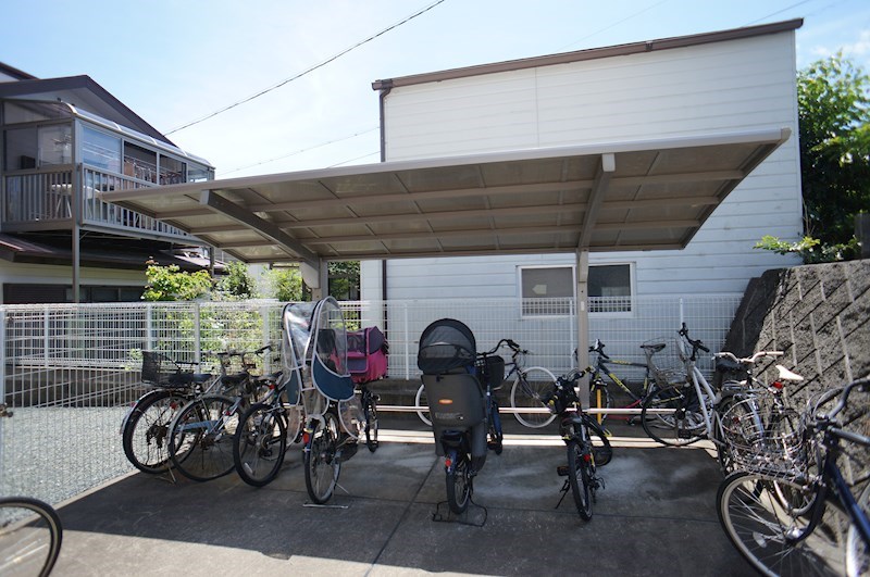 駐輪所あります
