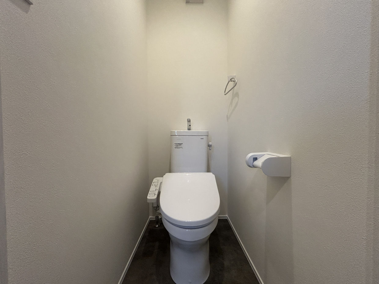 トイレはシンプル。