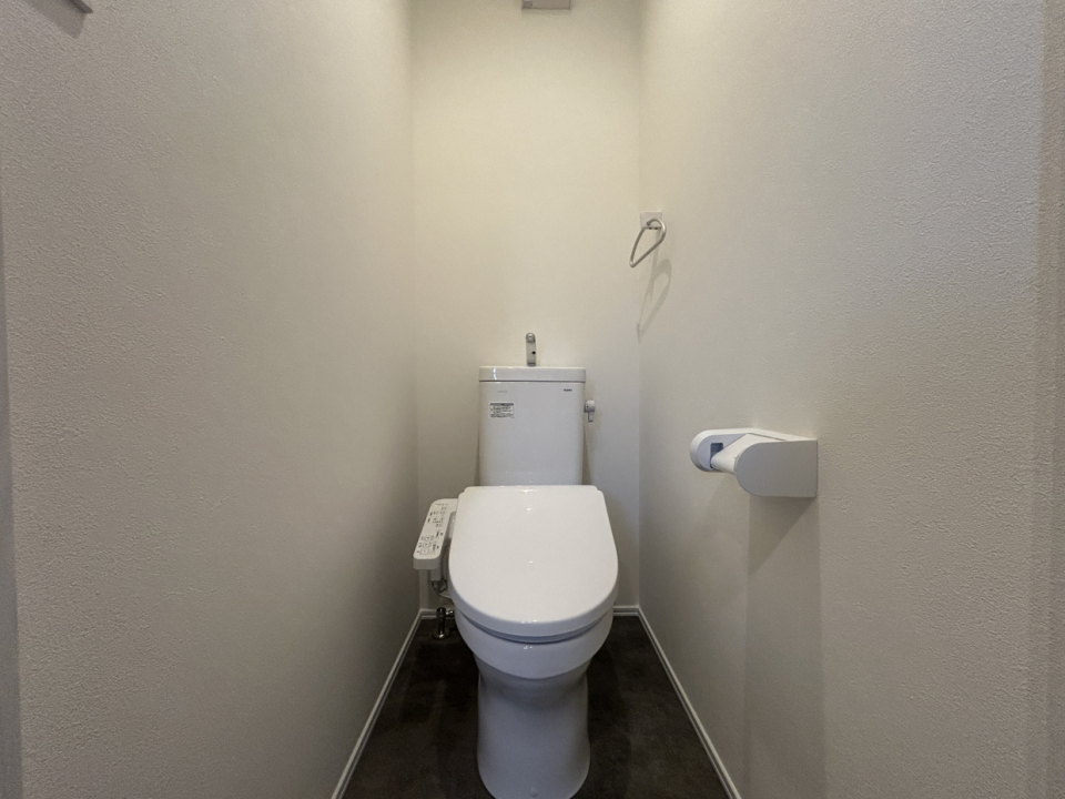 トイレはシンプル。