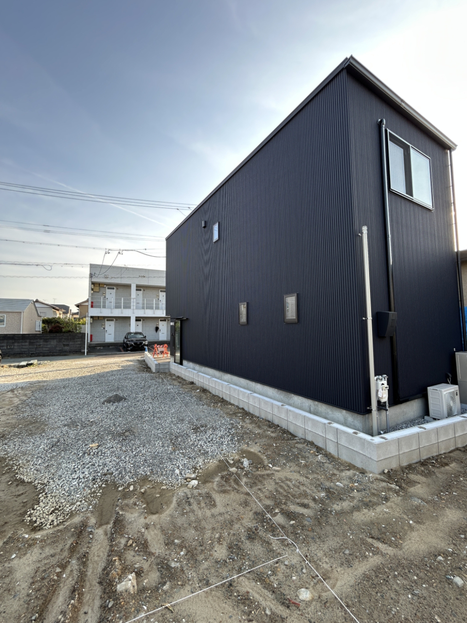 東側お隣にお家が建ちそうな…