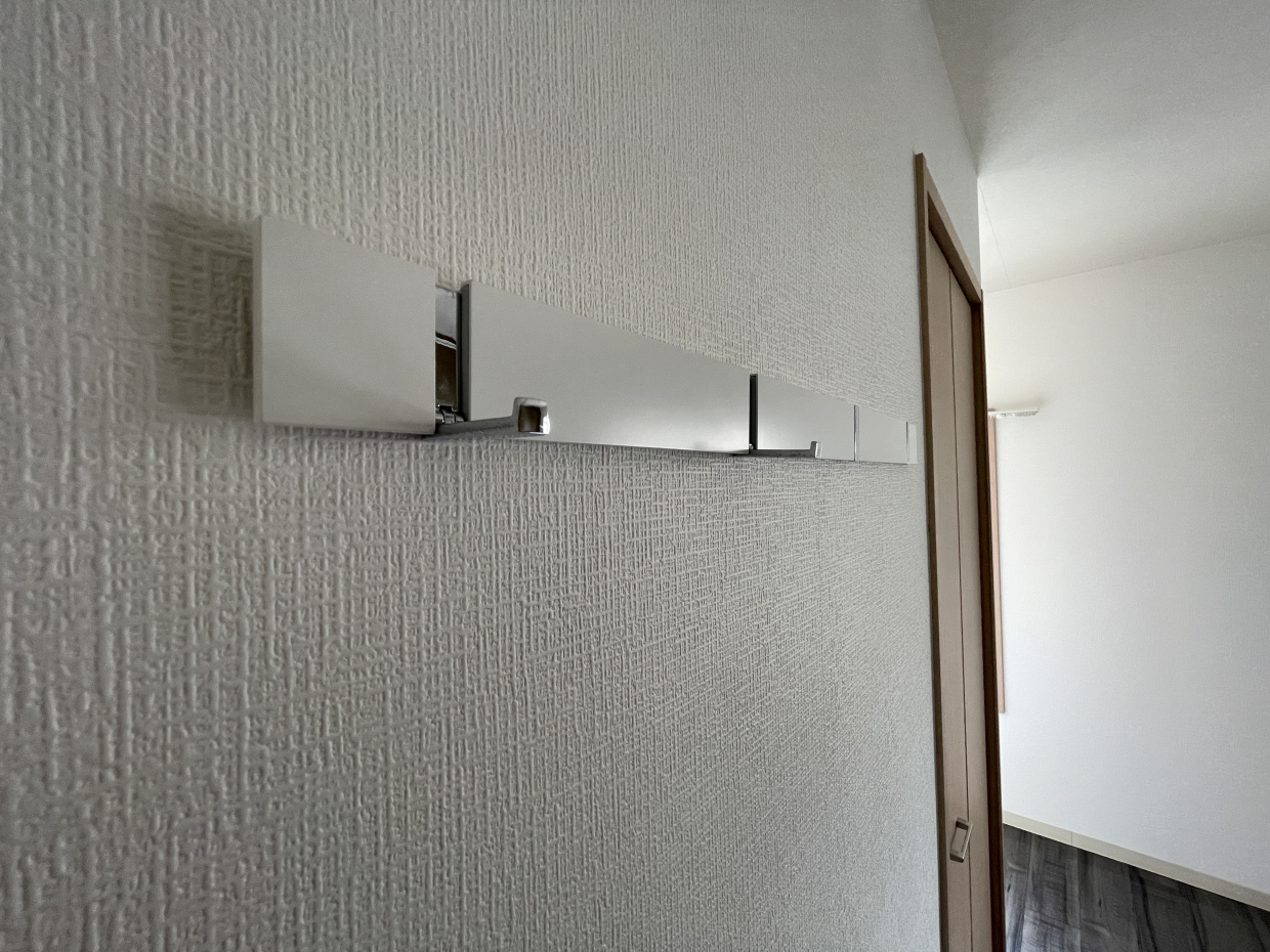 ちょこんとフック発見！何かと便利ですよ