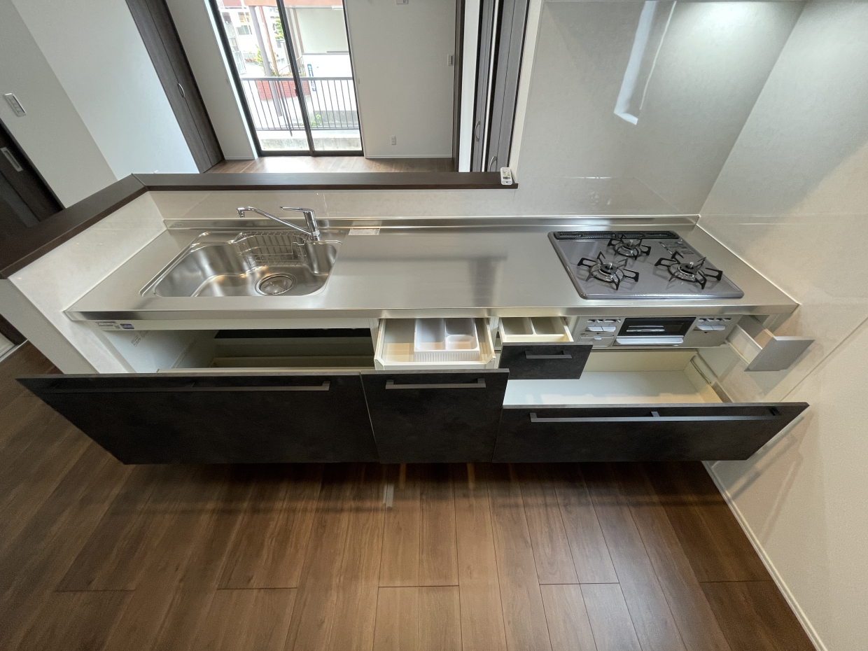 3口ガスコンロ、魚焼きグリル付き