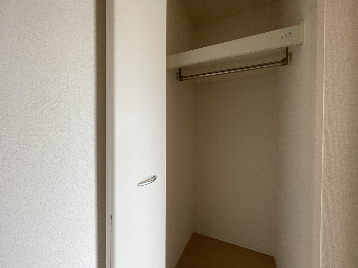 こちらはアウターをかけるのにぴったり！