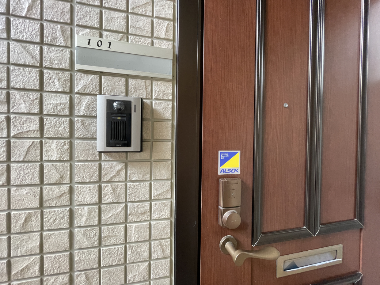 扉もかっこいい