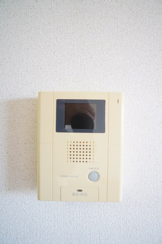 テレビ付きインターホンで安心◎