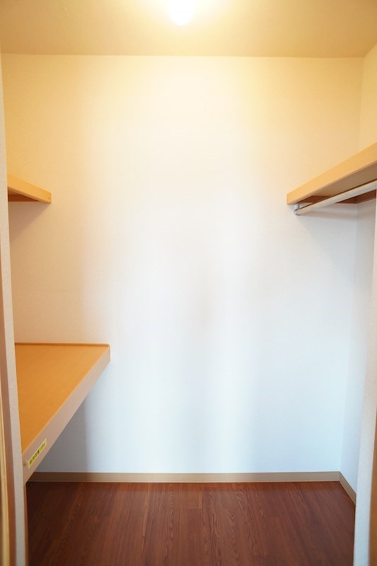 なんとウォークインクローゼットまでついてるんです！