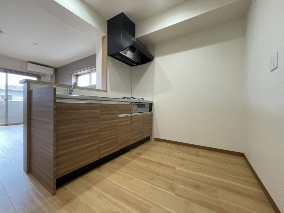 対面式のシステムキッチン
