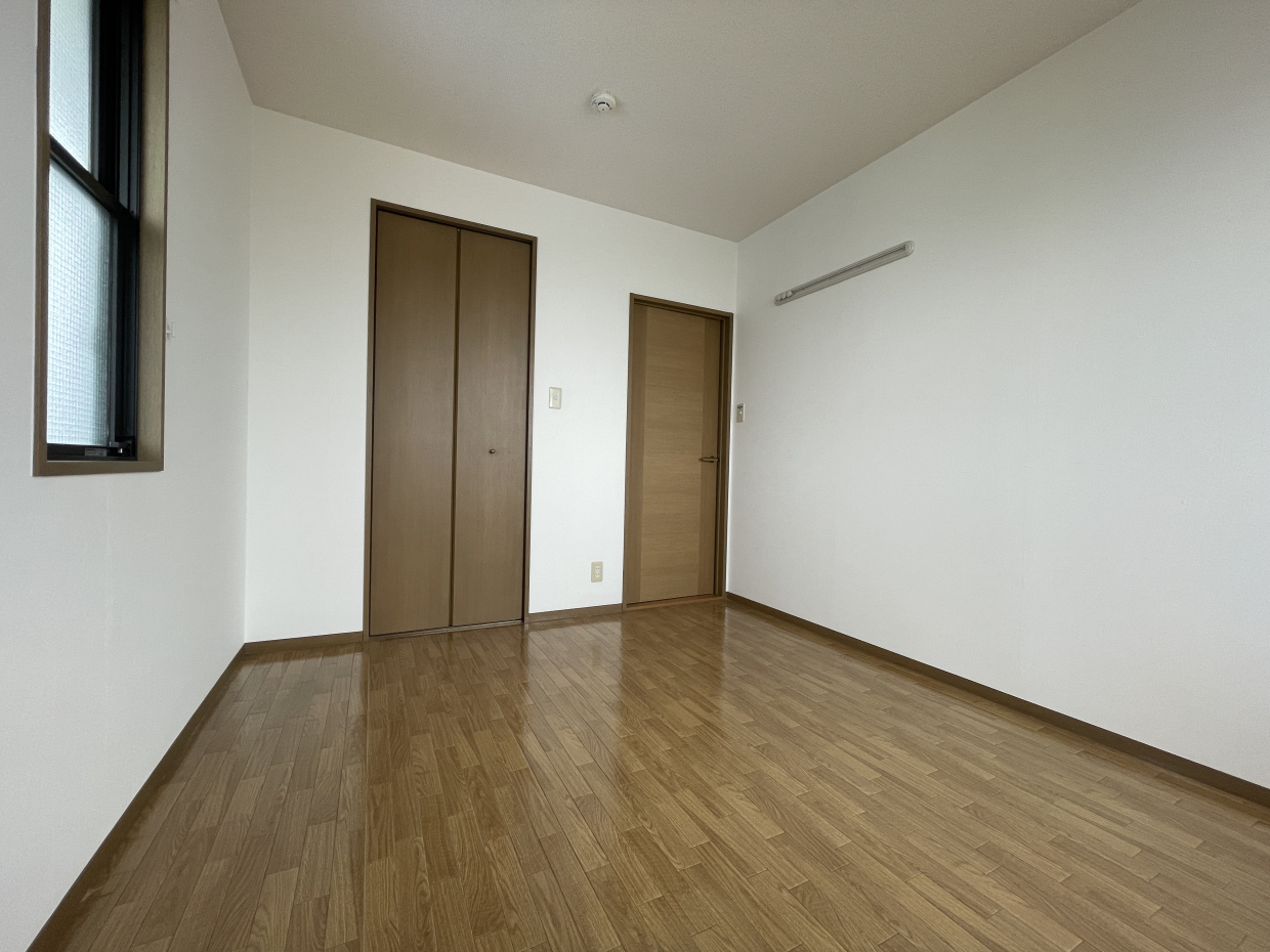 この部屋にはなんと...