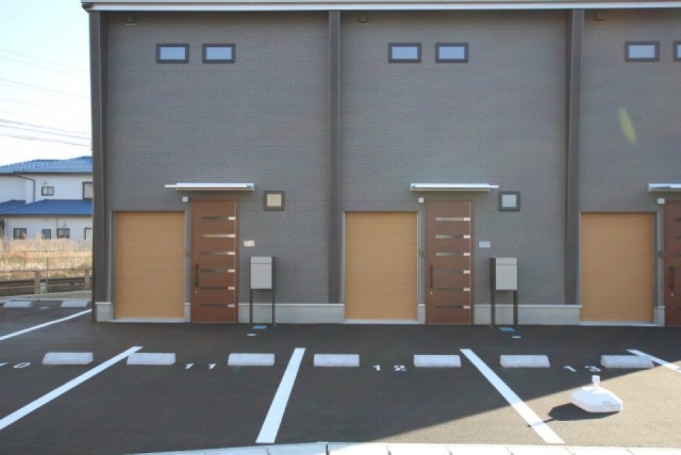 バイクガレージ付き物件。