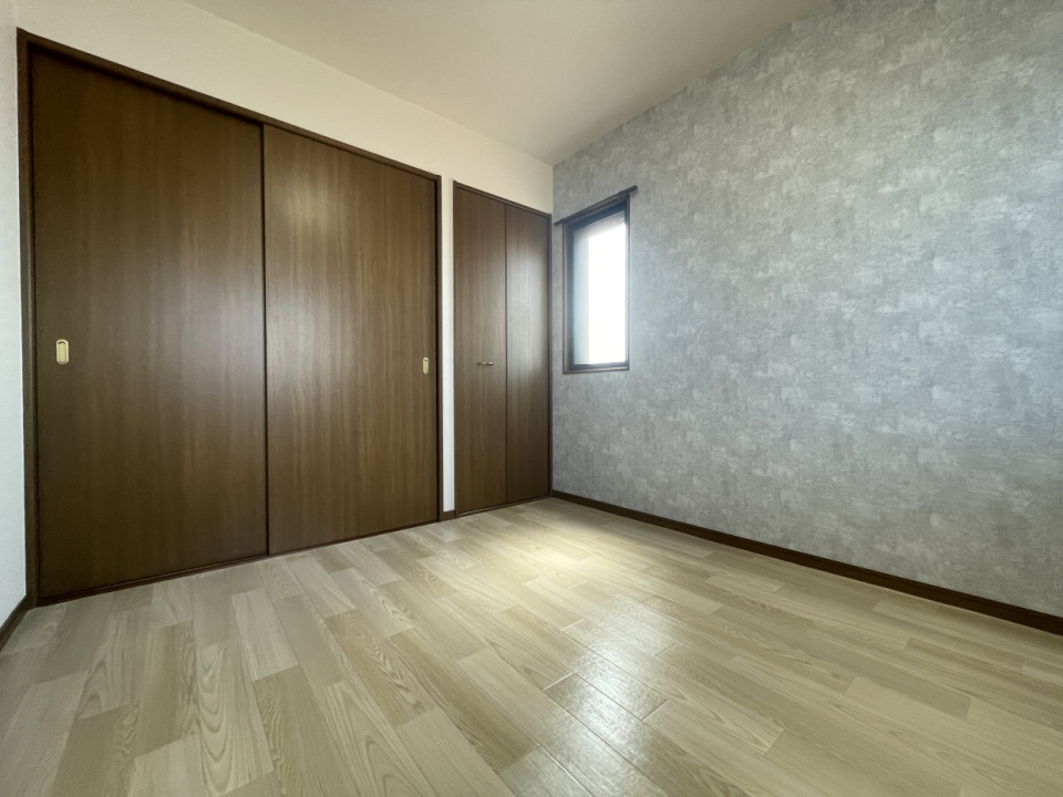 角部屋の特権は二面窓。