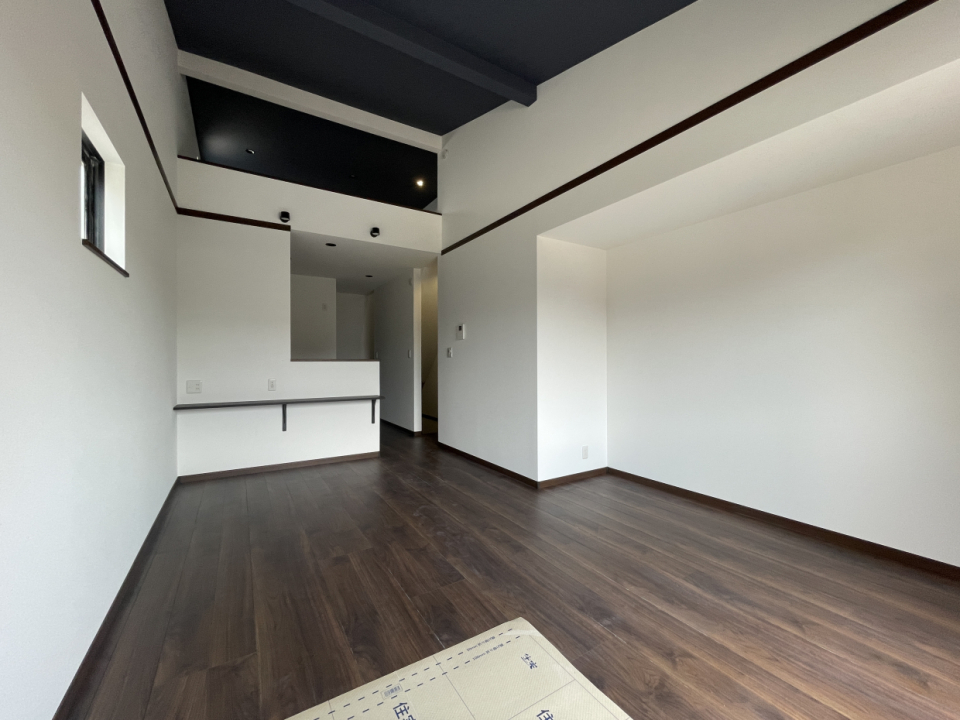 まだ建築中ですが、素敵な内装ってことは分かります