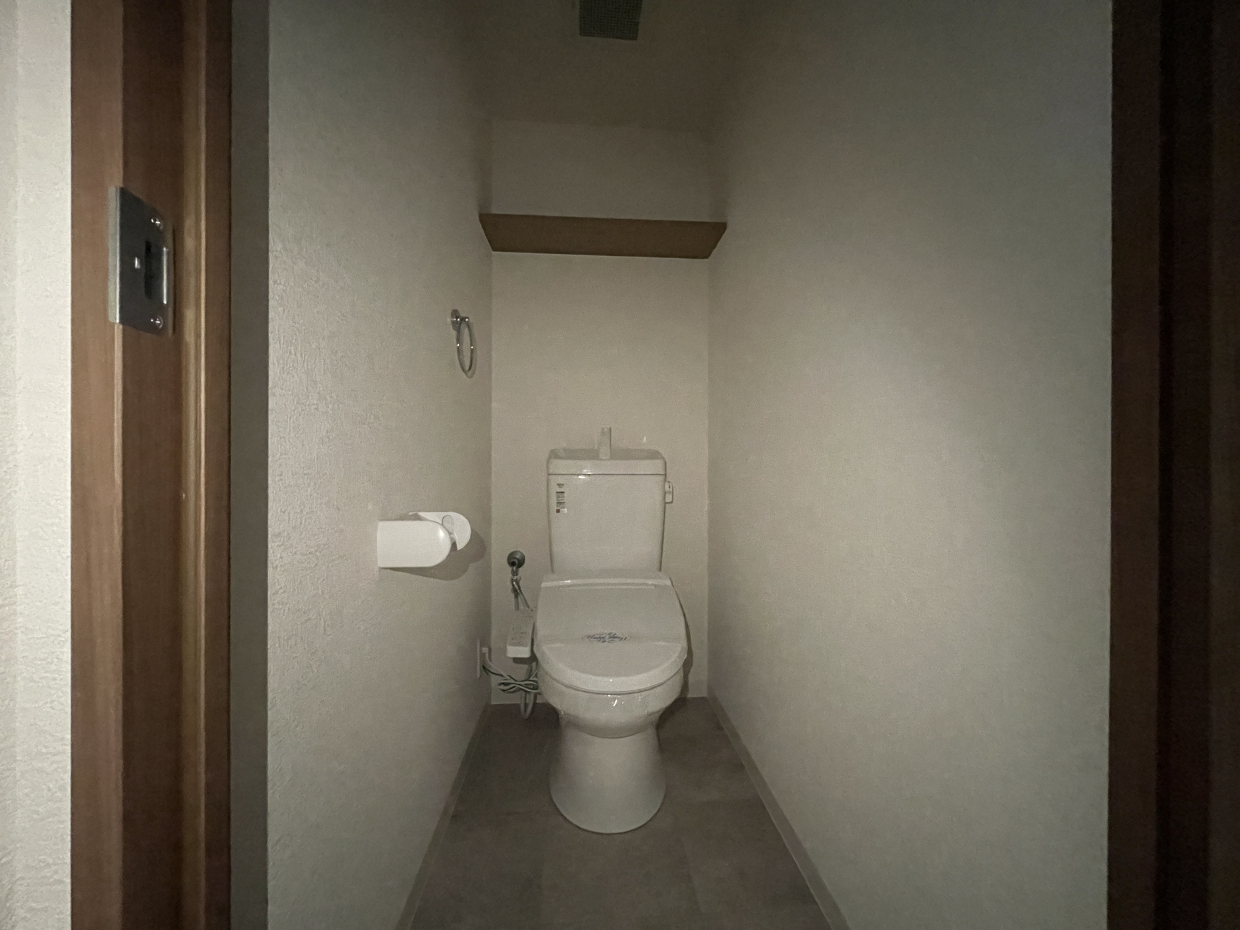 玄関から入ってすぐにトイレや洗面室へ直行できる衛生的な動線！