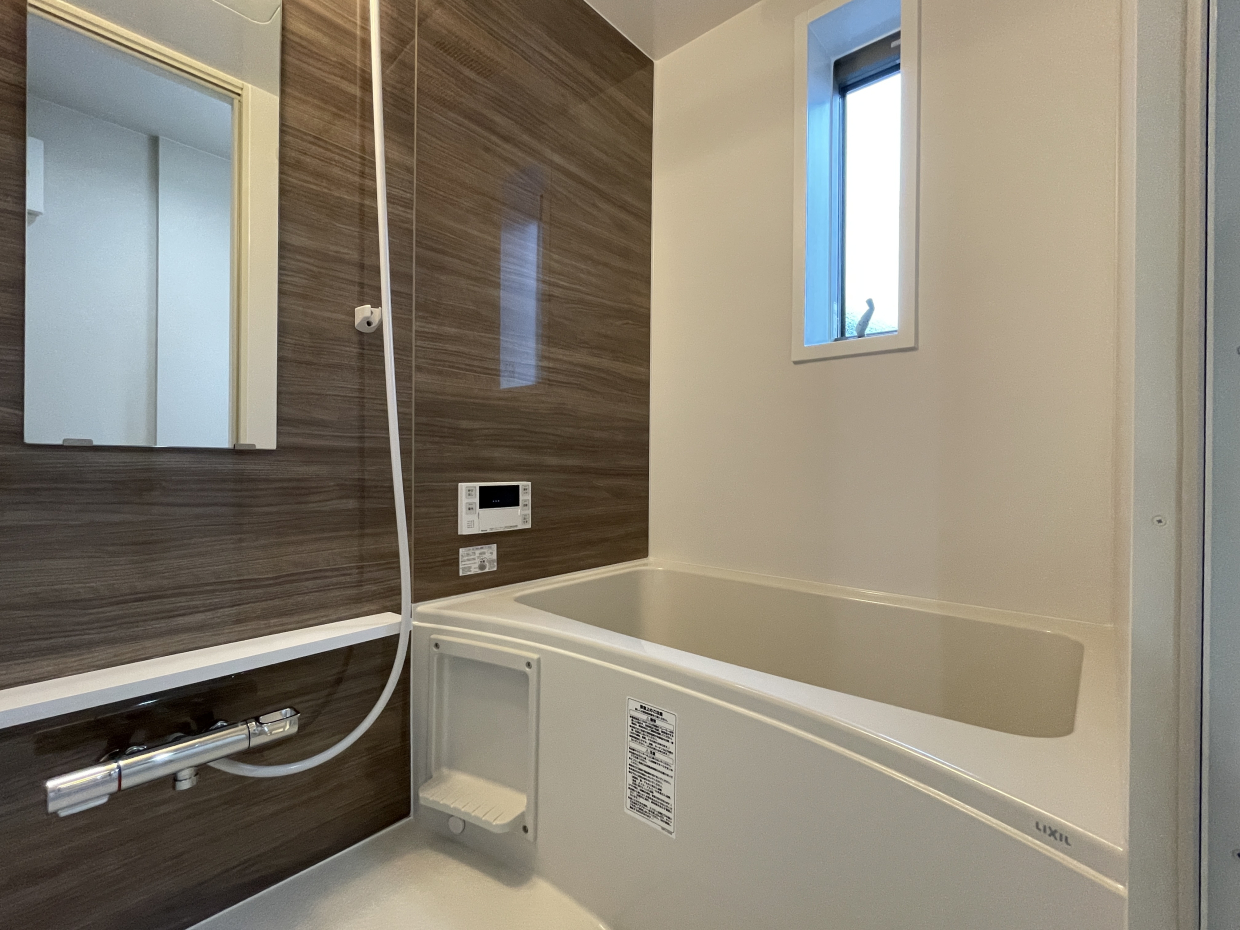 追い焚き機能+浴室乾燥機能付きです