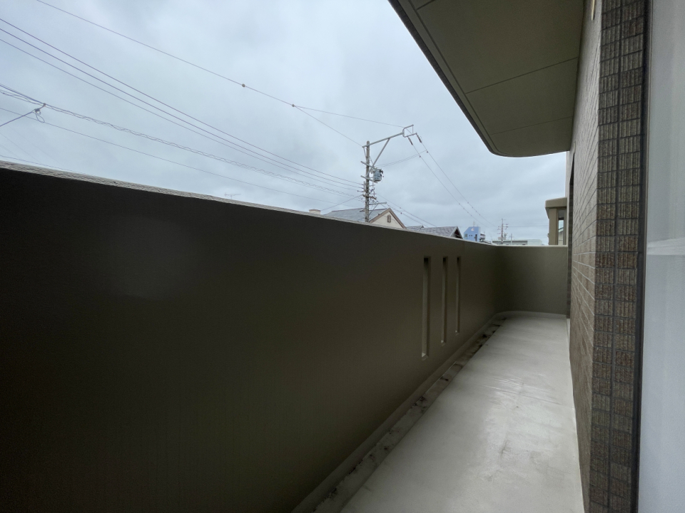 バルコニーは和室にもつながっています！2面バルコニーがあるお部屋でした