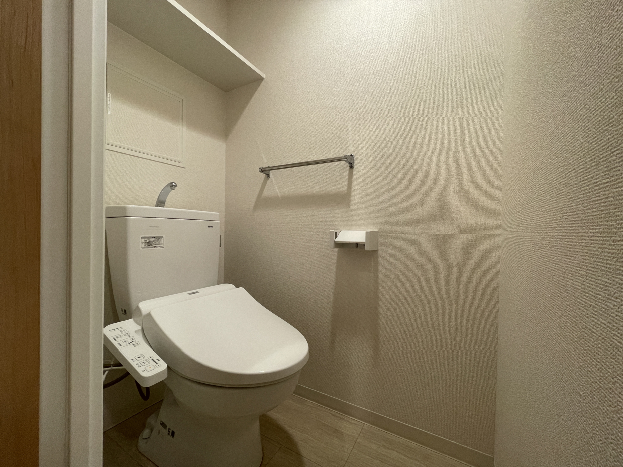 トイレの上のラックが便利