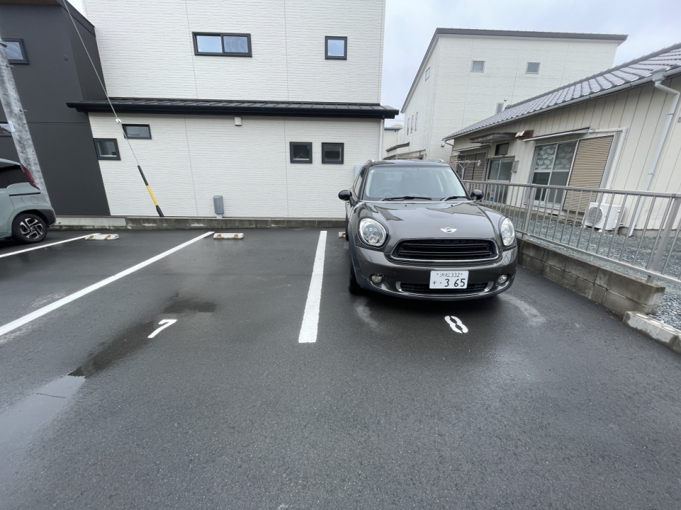駐車場2第付きです