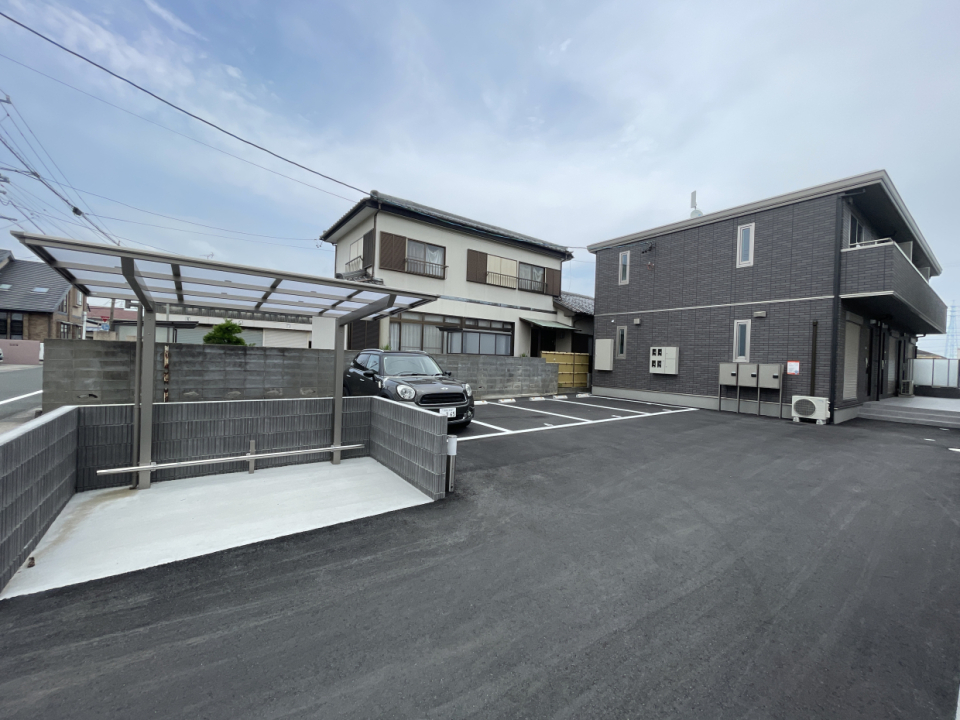 駐車場2台無料です