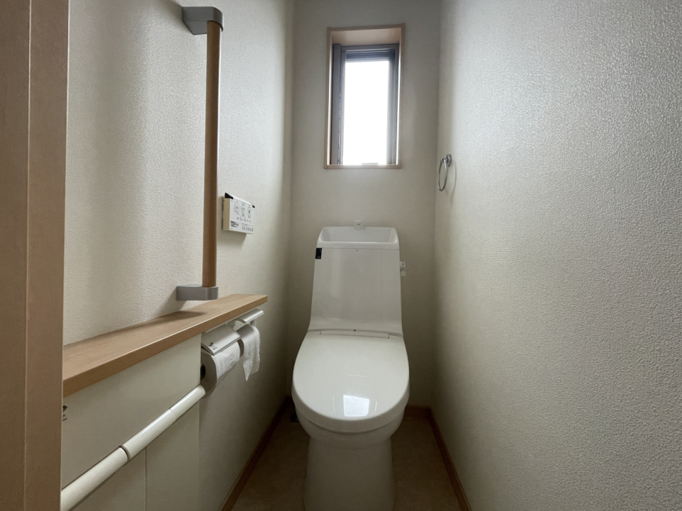 トイレットペーパー2個分、収納が充実◎