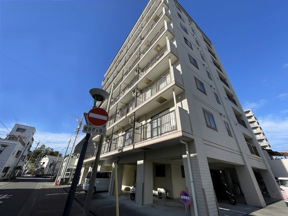 建物は9階です！