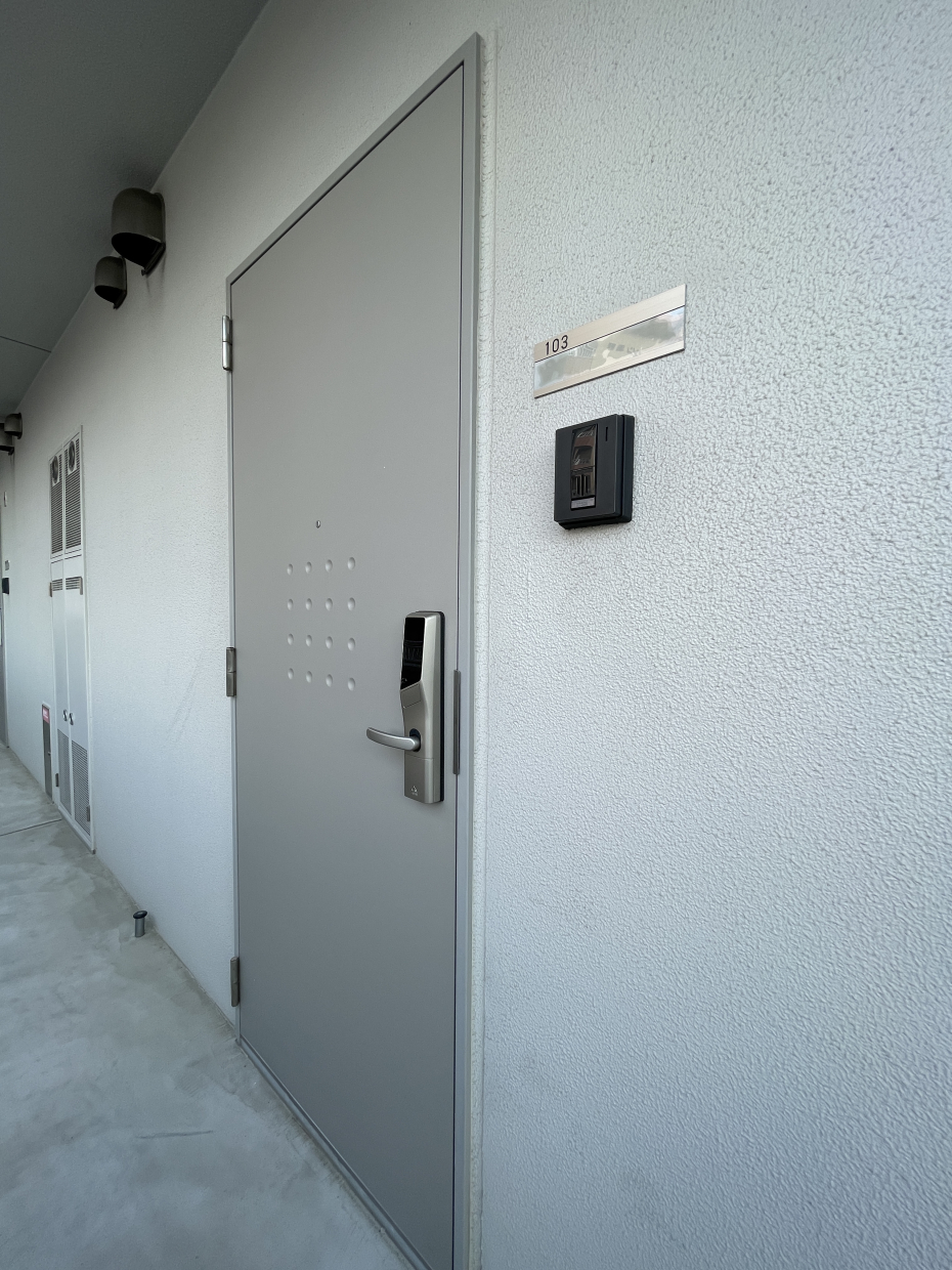 鍵は電子キー。持ち歩く必要はありません。