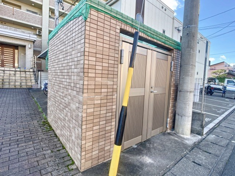 敷地内ゴミ箱◎