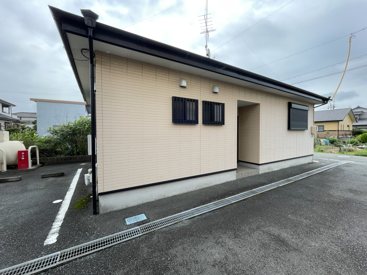 片流れ屋根で雨漏りや建物全体の劣化を防ぎます◎