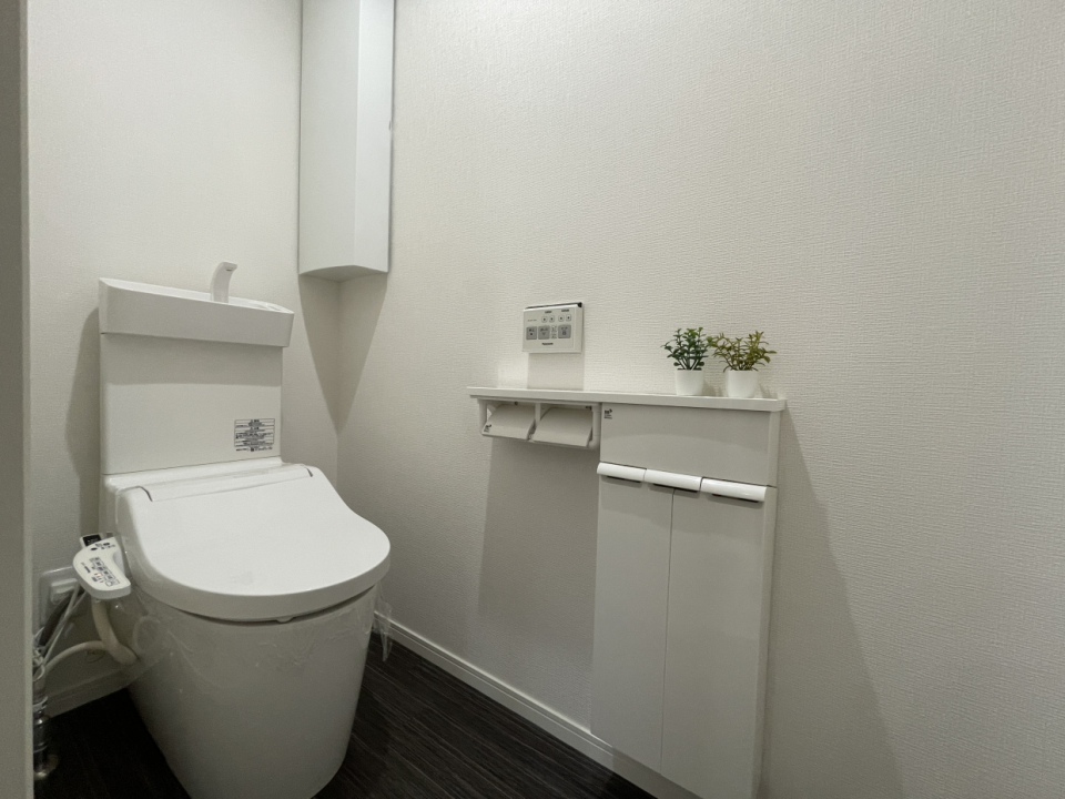 トイレの収納もいい感じです