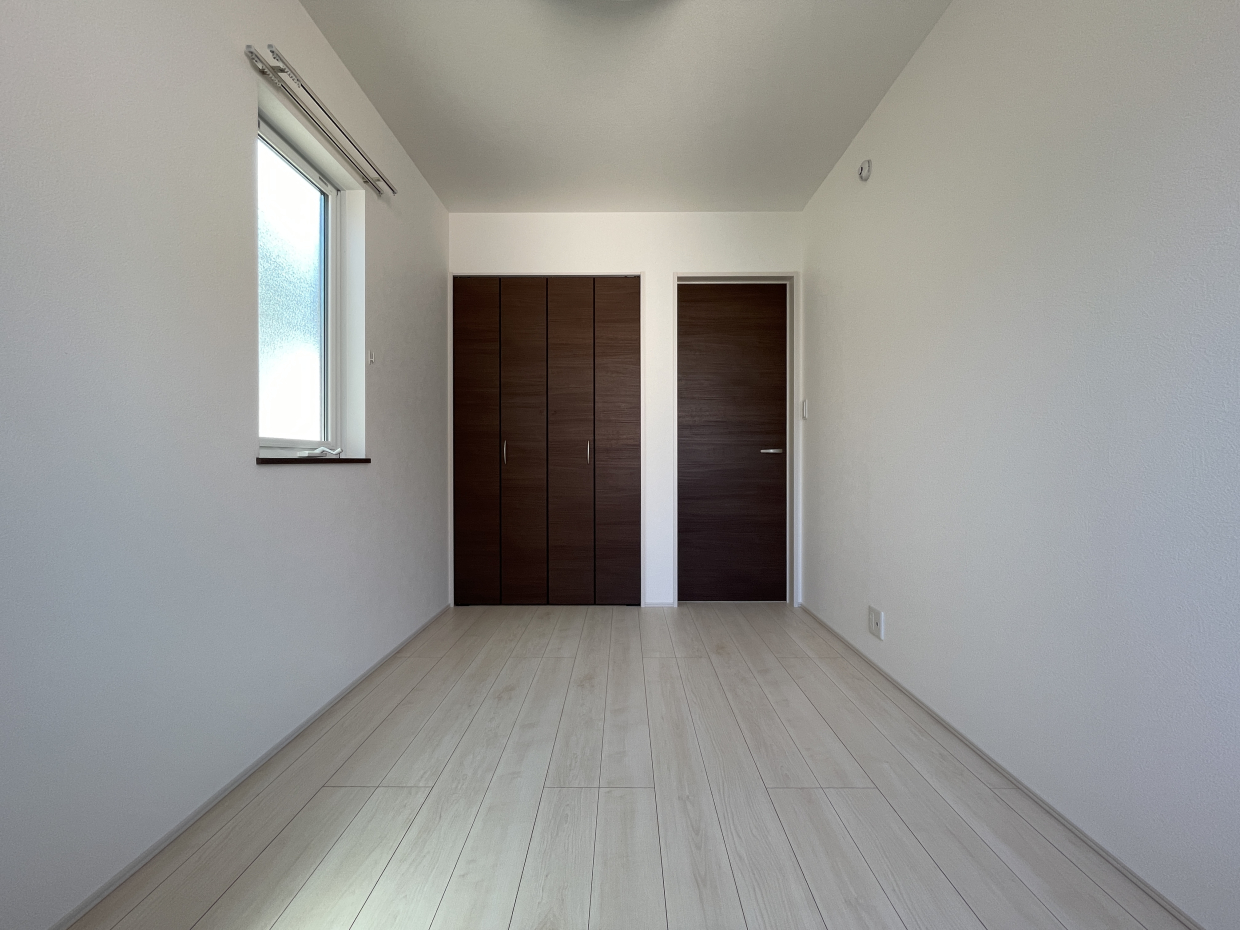 全部屋照明付きです
