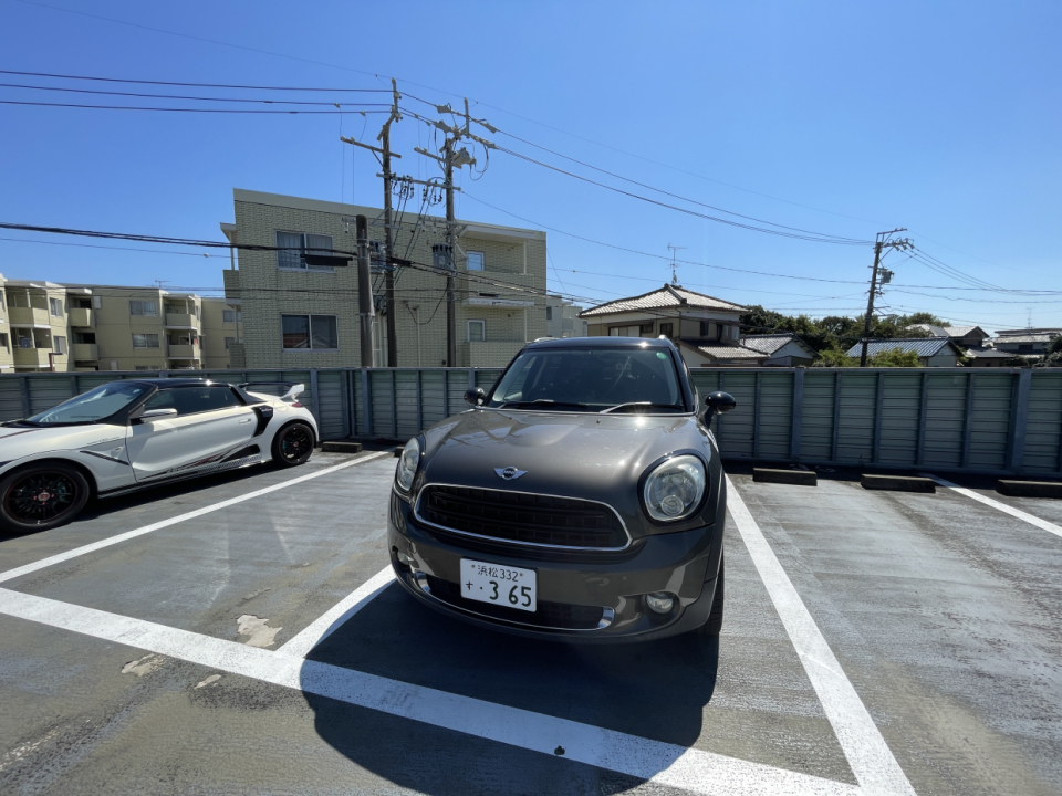 駐車場1台付きです