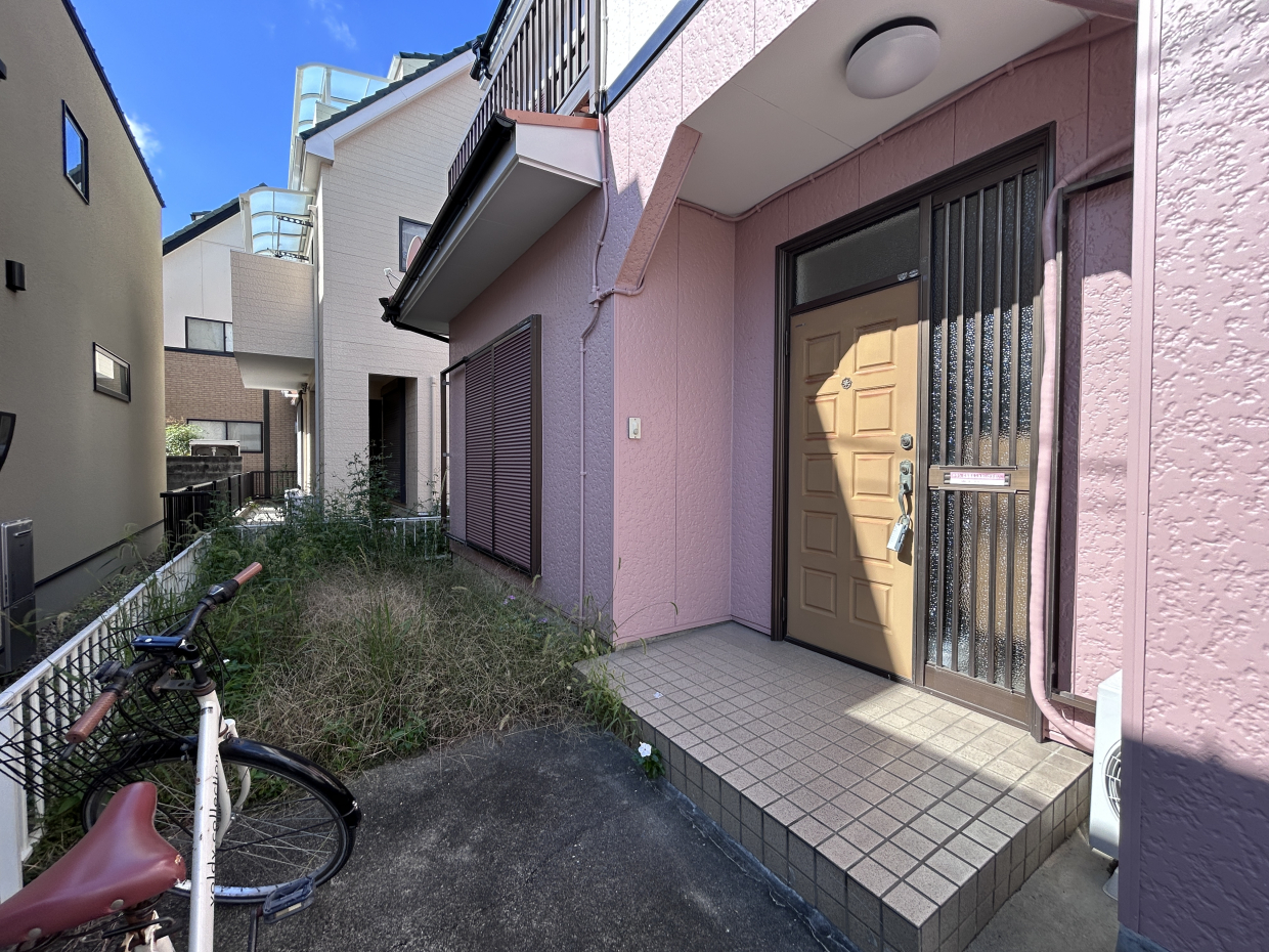 ちょっとしたお庭付き。
