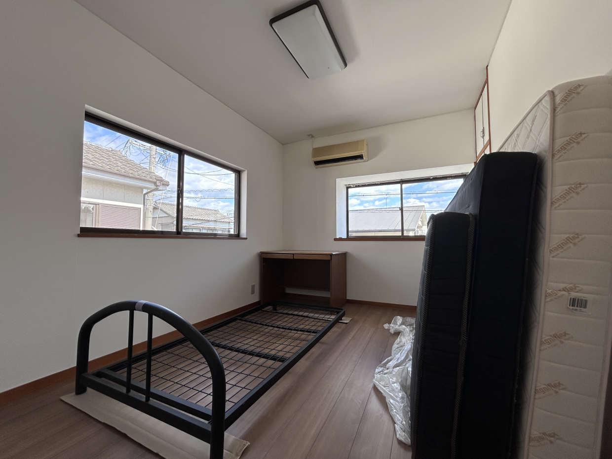 東北向き6帖のお部屋。