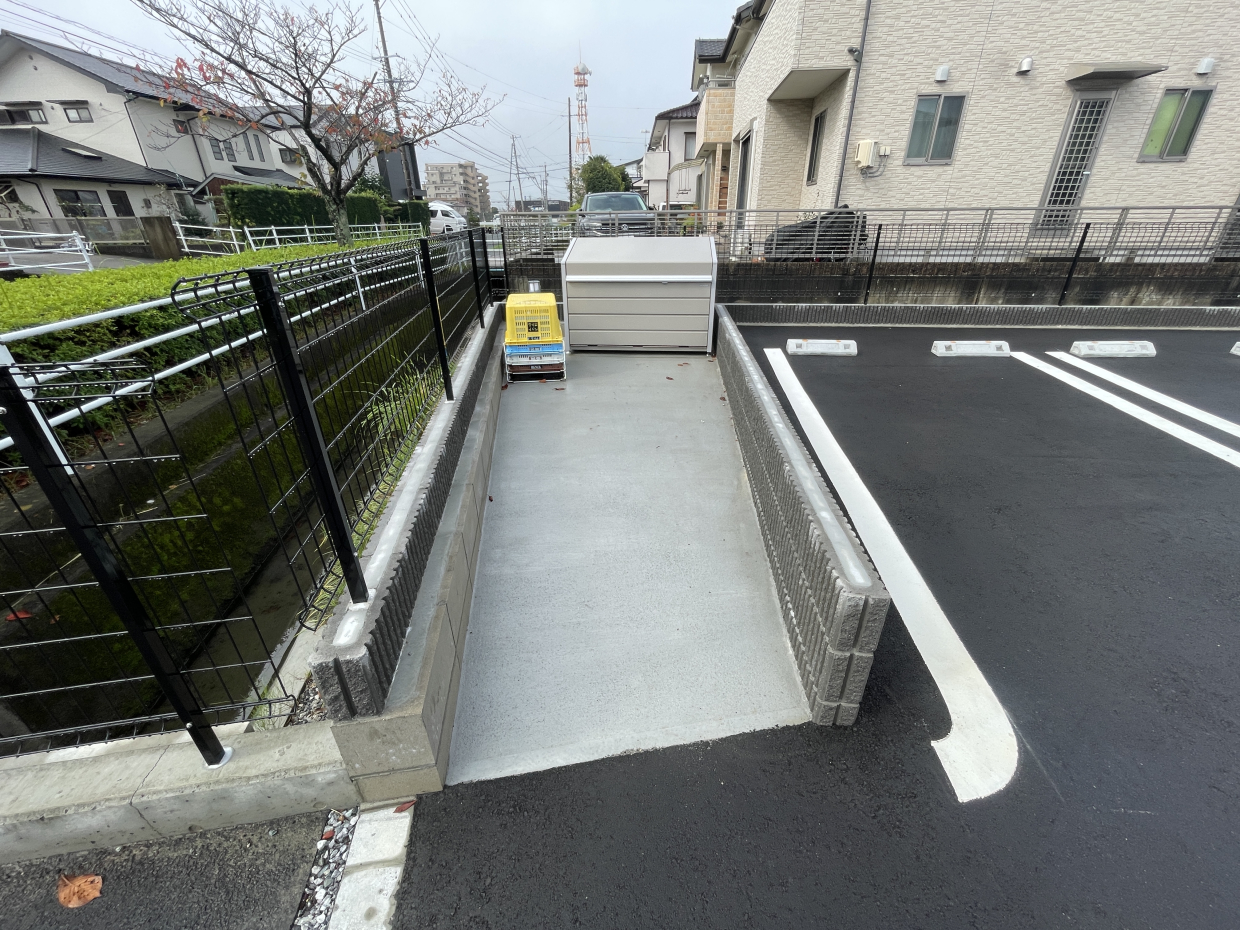 敷地内ゴミ置き場