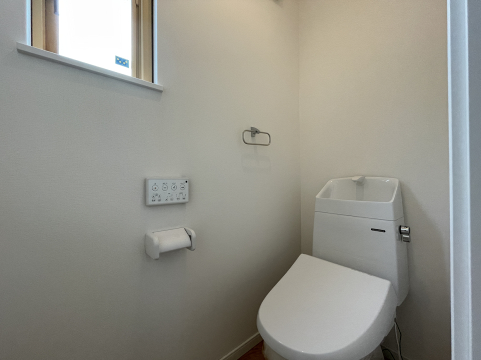 トイレは1階と2階にあります
