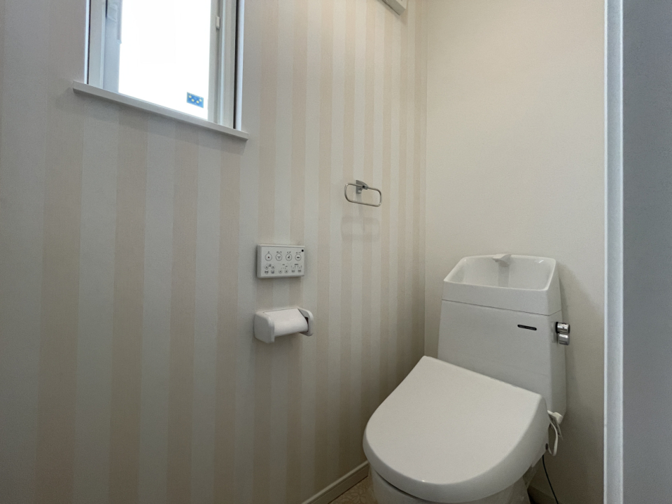 トイレは1階と2階にあります